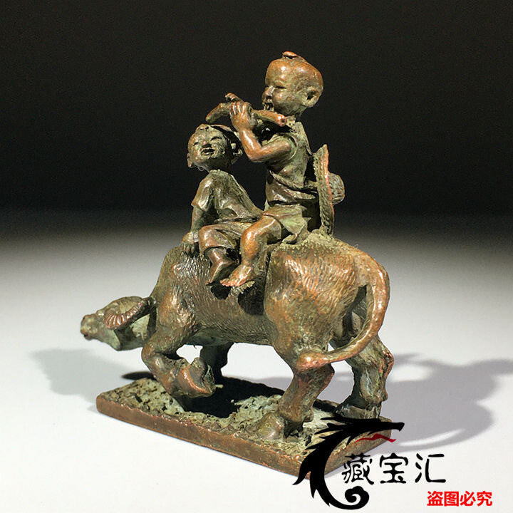 Vintage Chinese tea pet Bronze/Brass statue figure favorite on cow figure