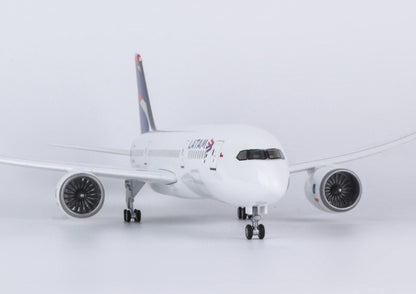 1:130 43CM LATAM BOEING 787 Passenger Airplane Landing Gear Resin Aircraft Model
