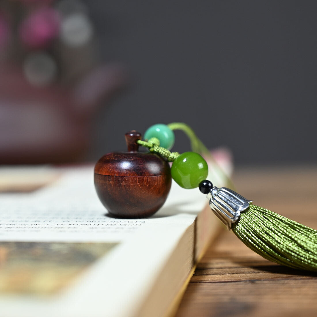 Chinese Style Rosewood Carving Apple Handicraft Phone Keychain Car Decoration