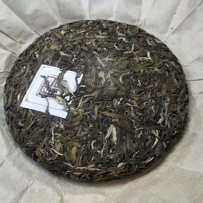 357g Yunnan Mengku Icelandic Ancient Tree Puerh Tea Raw Tea Cake Pu'er Tea