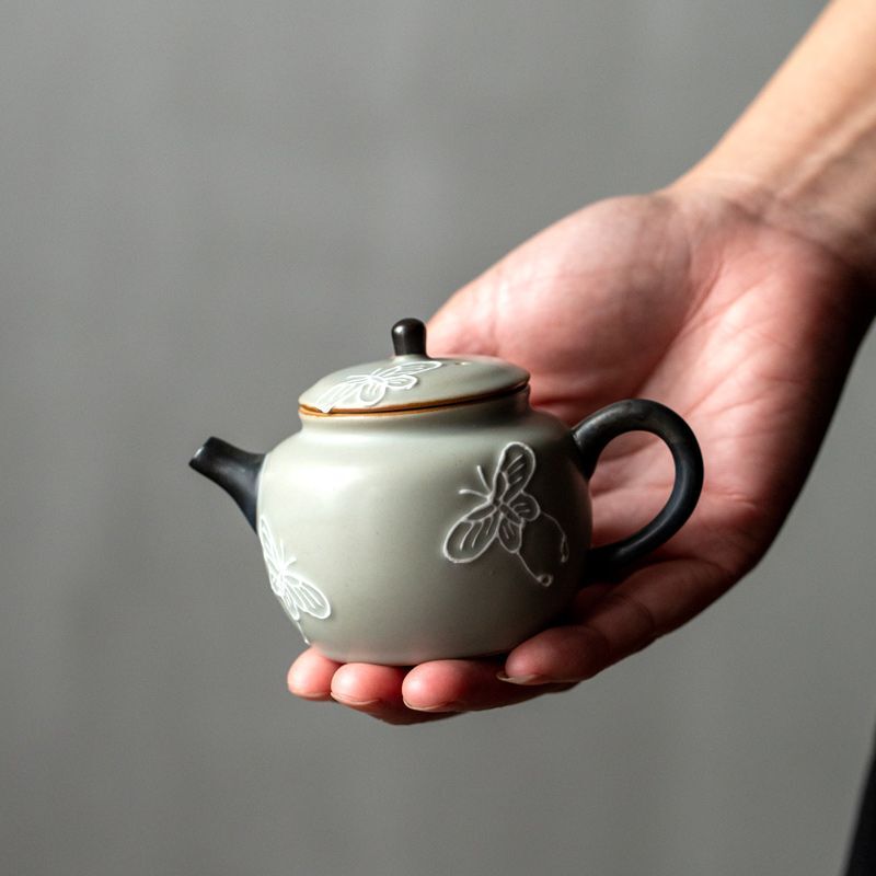 10.5CM Chinese Hand-painted Teapot Retro Ceramic Kung Fu Tea Set Accessories