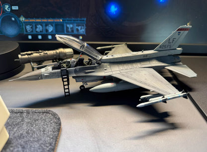 1:72 Calibre Wings RSAF F-16D 425th FS Luke AFB 96-5035 Fighter Diecast Model