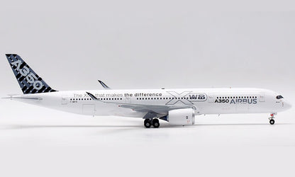 1:200 33CM InFlight AIRBUS A350-900 Passenger Airplane Diecast Aircraft Model