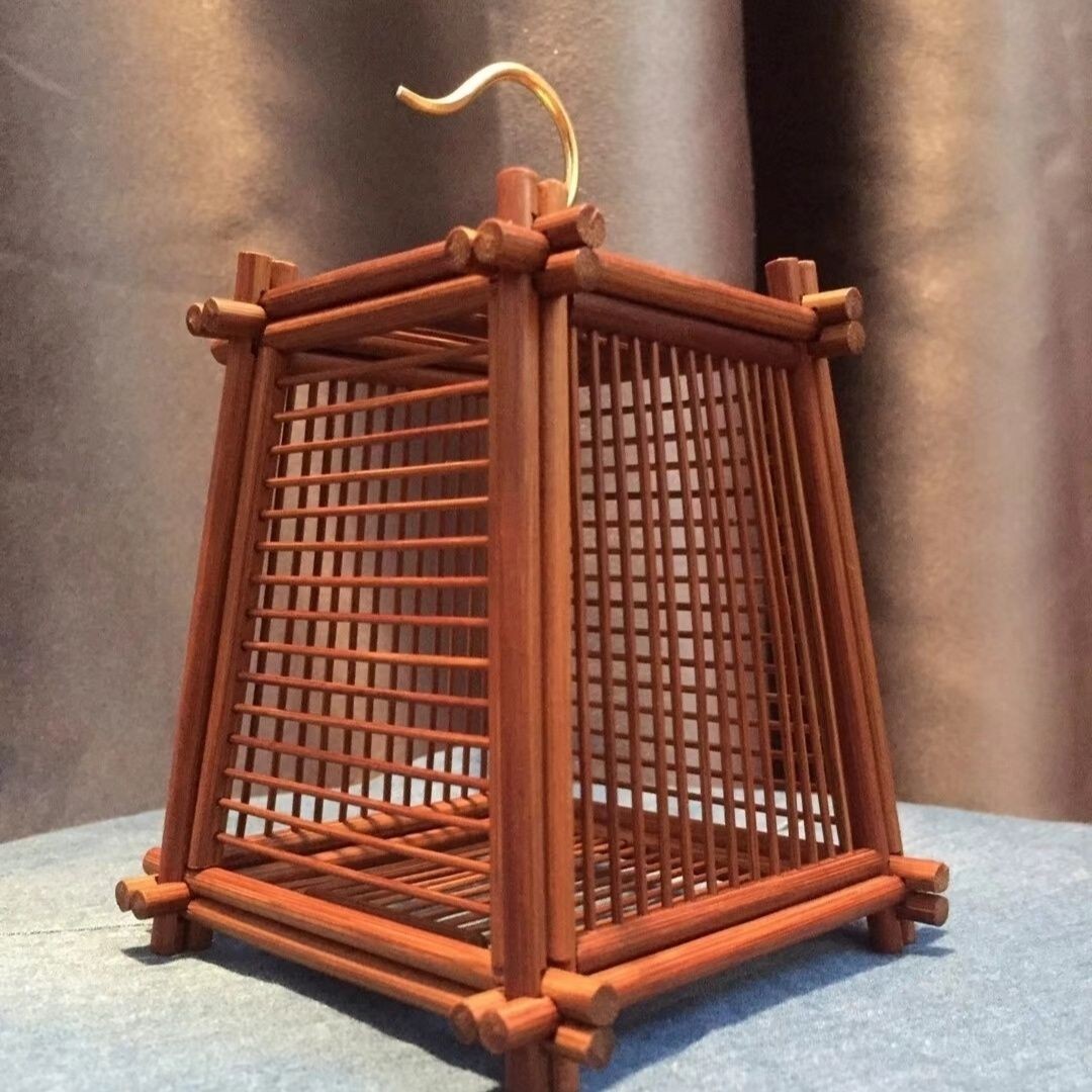 Handmade Brown Bamboo Katydid Cricket Cage Mortise Tenon Hanging Insect Box