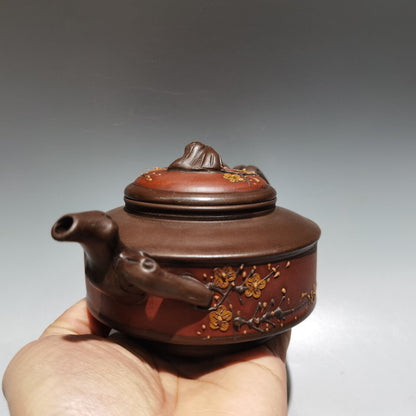 Chinese Yixing Zisha Clay Handmade Exquisite Teapot （红梅花壶 底款：周桂珍 )