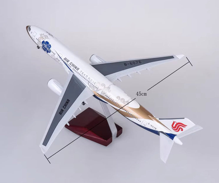 47CM 1:135 Air China AIRBUS A330 Passenger Plane Landing Gears Resin Model