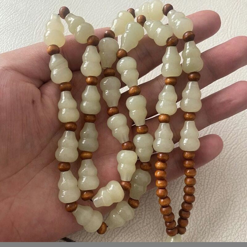 Natural Jade Gourd Pendant Necklace Hand Carved Jade Beaded Chain Jewelry