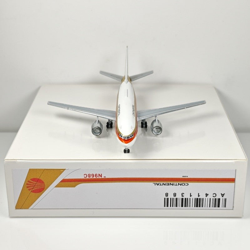 1:400 Aeroclassics Continental Airlines A300 Passenger Airplane Diecast Model