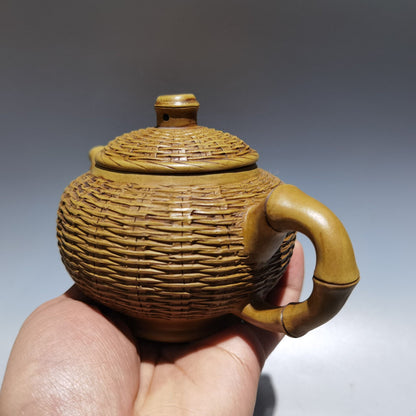 Chinese Yixing Zisha Clay Handmade Exquisite Teapot （竹编壶 底款：瑞新陶艺 )