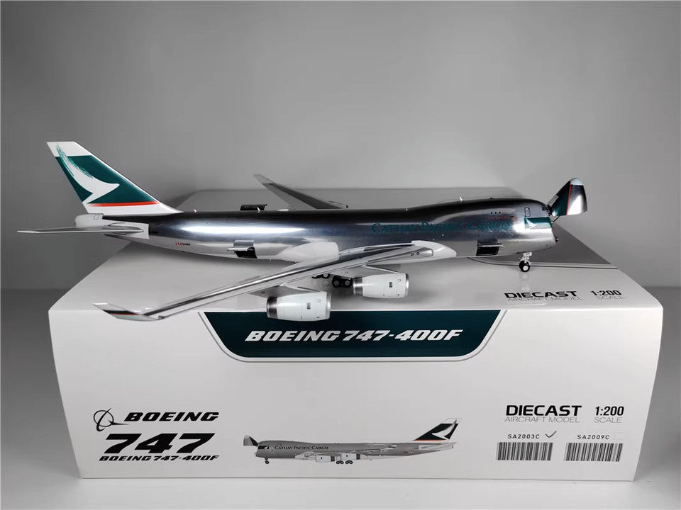 1:200 35CM JC Wings CATHAY PACIFIC BOEING 747-400F Aircraft Diecast Plane Model