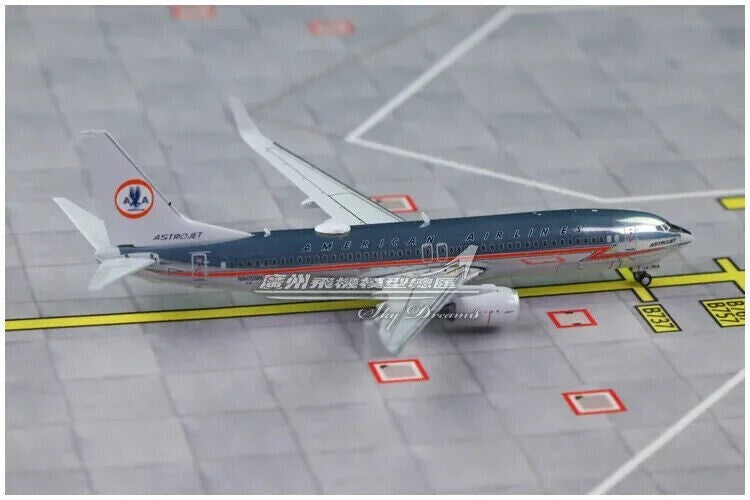 1:400 GeminiJets American BOEING 737-800 Passenger Airplane Diecast Plane Model