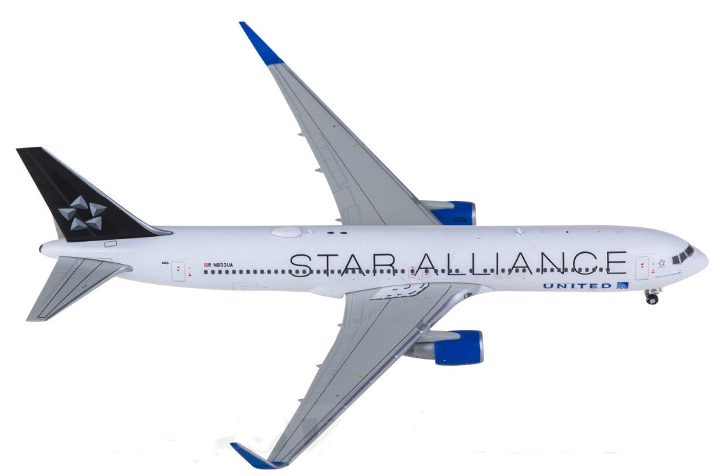 1:400 Geminijets United Airlines B767-300ER Passenger Airplane Diecast Model