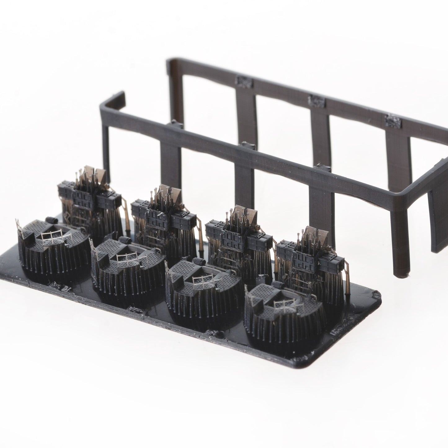 Yao's Studio LY350001A 1/350 Resin Kit WWII QF 2pounder Gun PomPom Octuple Mount