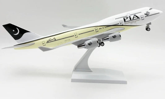 30CM PIA Pakistan BOEING 747-400 Airplane Landing Gear Resin Aircraft Model
