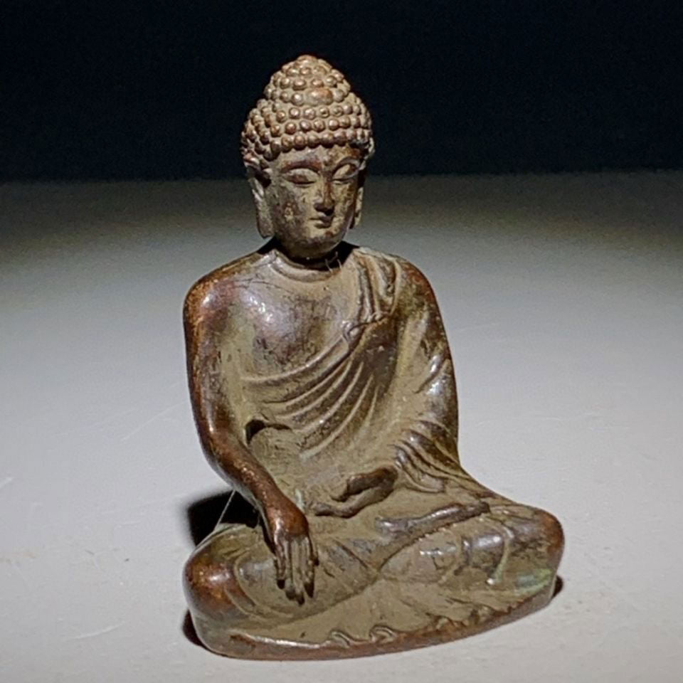 China's rural antique collection of old bronze Buddha statues of Sakyamuni