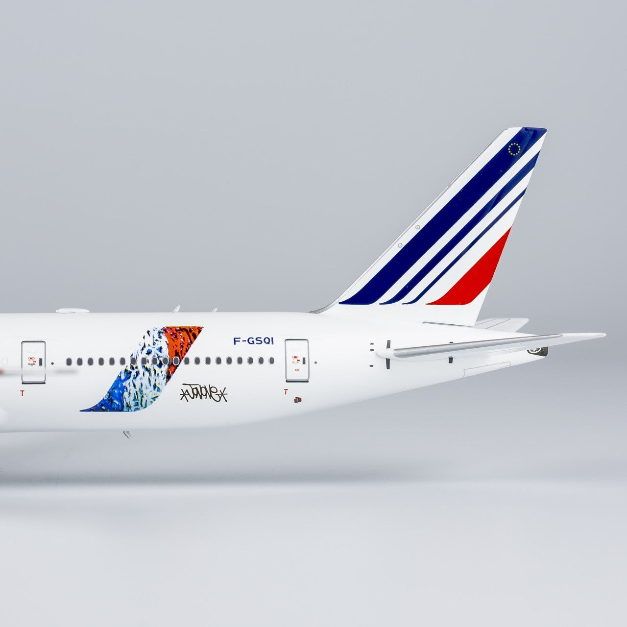1:400 NGmodels Air France B777-300ER Passenger Airplane Diecast Plane Model