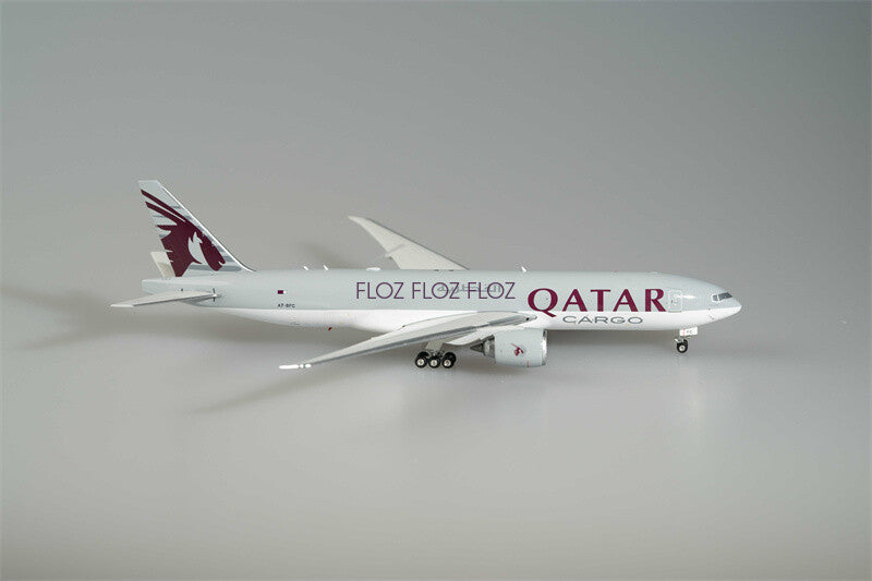 Phoenix Qatar Cargo for Boeing B777-200F A7-BFC LTD 1:400 Plane Pre-built Model
