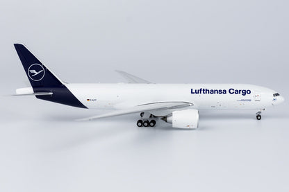 1:400 NG Model Lufthansa Cargo BOEING 777F Airplane Diecast Aircraft Plane Model