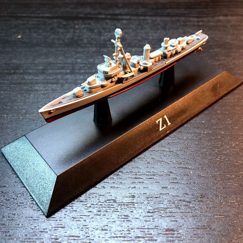 1/1250 German Navy Z1 Destroyer Warship model