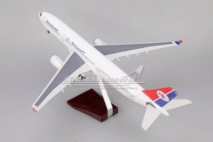 1:135 47CM Yemenia AIRBUS A330 Passenger Airplane Landing Gears Resin Model