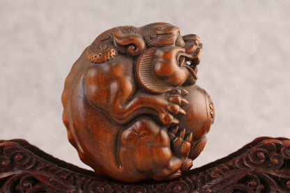 Japanese Fortune Boxwood Dragon Figure Statue Netsuke Collectable Hand Piece