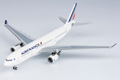1:400 NG Model AIR FRANCE AIRBUS A330-200 Passenger Plane Diecast Aircraft Model