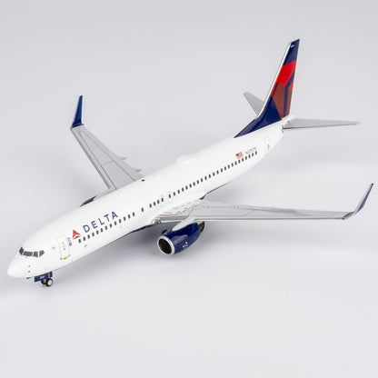 1:200 NGmodels Delta Air Lines B737-800 Passenger Diecast Airplane Model