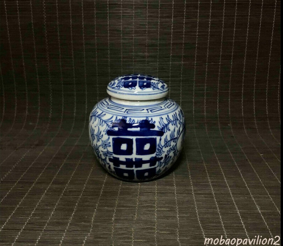 3in Chinese Porcelain Blue White Double Happiness Receiving Tank Cover Can Old