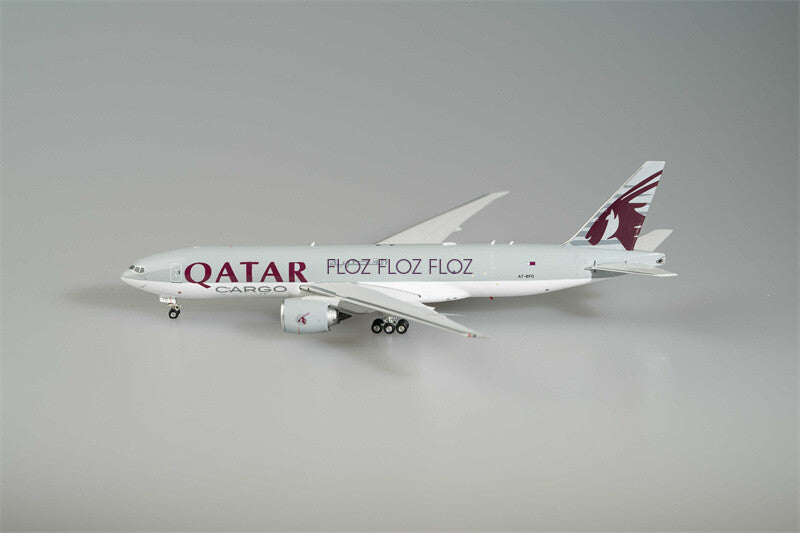 Phoenix Qatar Cargo for Boeing B777-200F A7-BFC LTD 1:400 Plane Pre-built Model