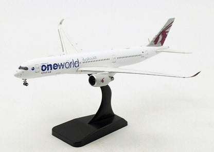 1:400 JC WINGS QATAR AIRWAYS ONE WORLD AIRBUS A350-900 Airplane Diecast Model
