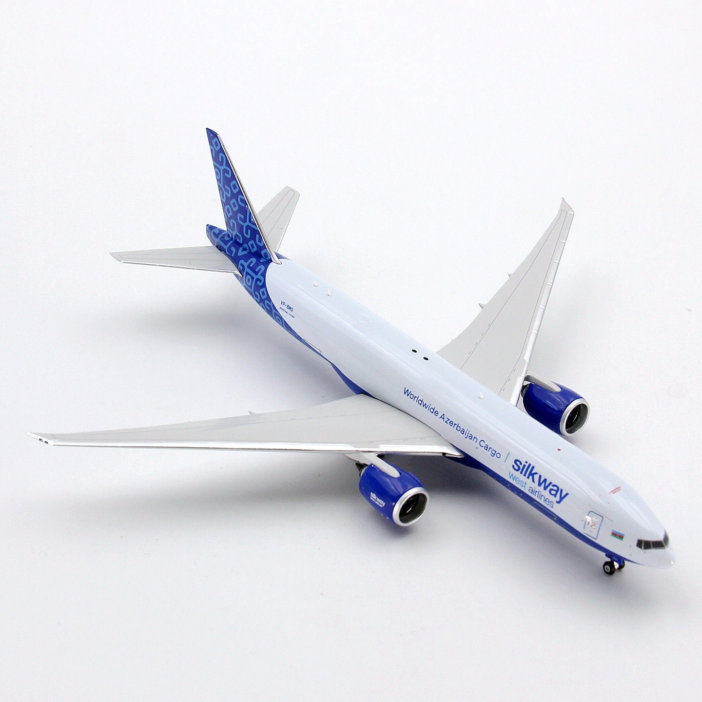 1:400 Phoenix Starlux Airlines B777-200LRF VP-BMG Diecast Aircraft Plane Model