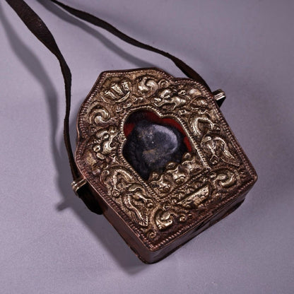 Tibetan Old Pure Copper Handmade Gau Box Antique Tibetan Buddhist Collectible
