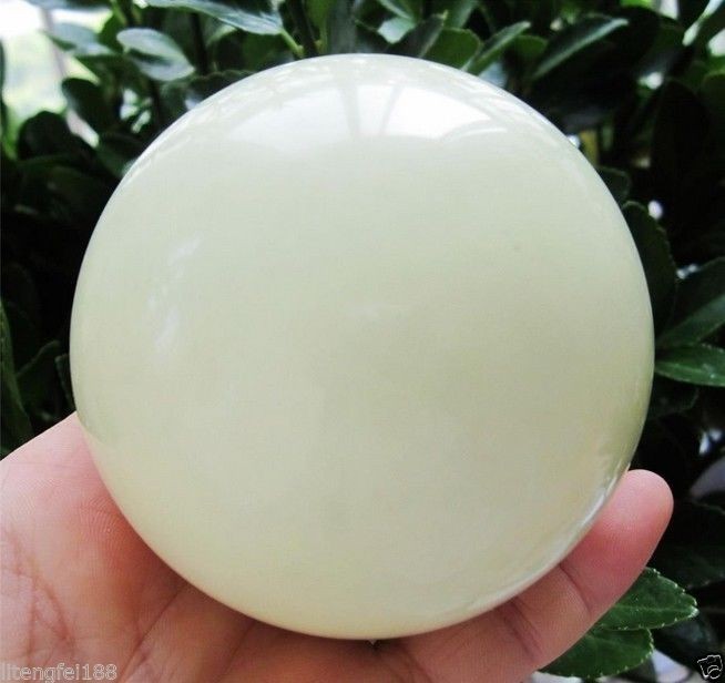 80-82mm blue Glow White Jade Stone Glow In The Dark Stone Ball 780g