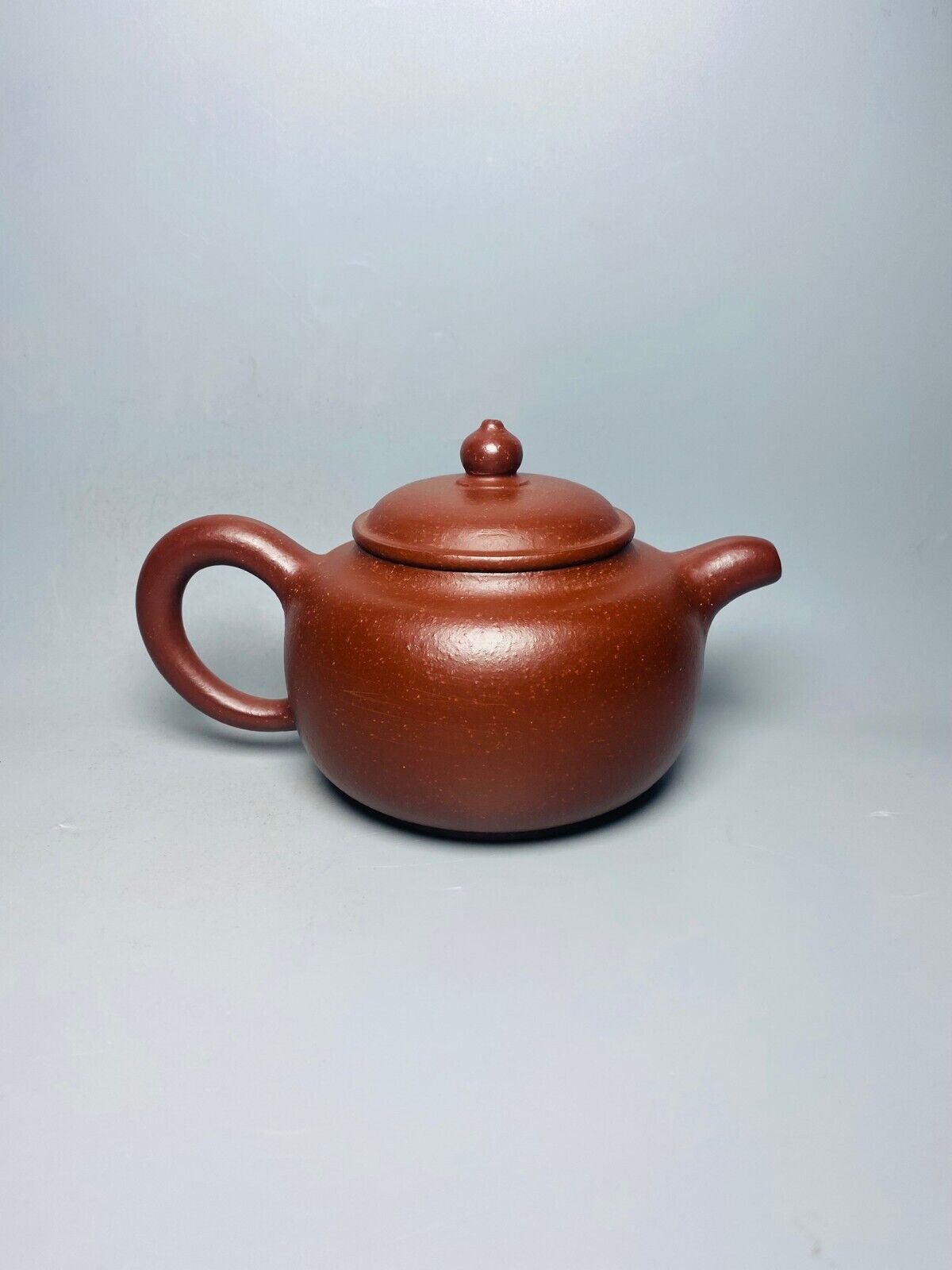 Chinese Yixing Zisha Clay Handmade Exquisite Teapot （厚福壶 底款：陈菊华）