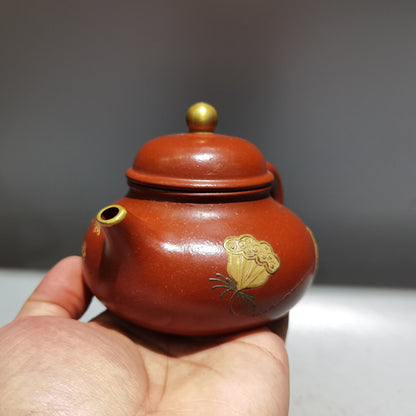 Chinese Yixing Zisha Clay Handmade Exquisite Teapot （描金壶 底款：顾景舟)