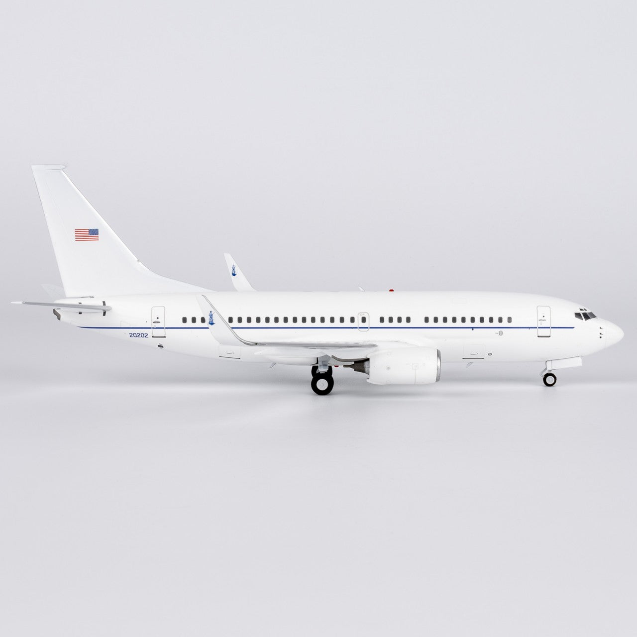 1:200 NGmodels USAF Boeing 737-700 620149 Passenger Airplane Diecast Plane Model