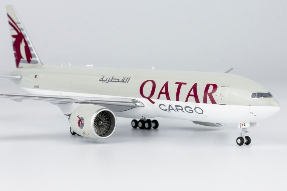 1:400 NG Model QATAR CARGO BOEING 777-200F Aircraft Diecast Plane Airplane Model