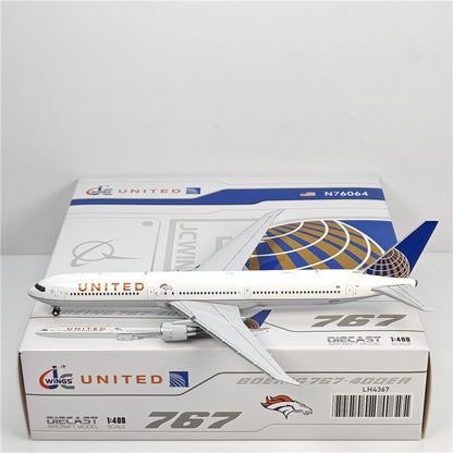 1:400 JC Wings UNITED BOEING 767-400ER Passenger Airplane Diecast Aircraft Model