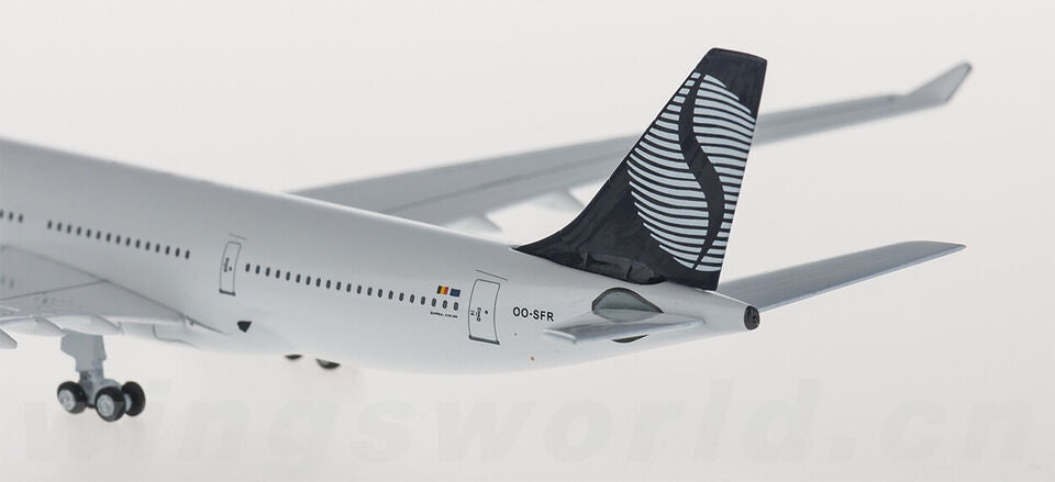 1:400 AeroClassics Sabena AIRBUS A330-200 Passenger Airplane Diecast Plane Model