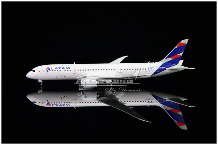 1:400 GeminiJets LATAM BOEING B787-9 Airplane Diecast Plane Aircraft Model