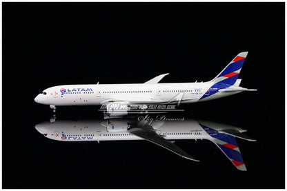1:400 GeminiJets LATAM BOEING B787-9 Airplane Diecast Plane Aircraft Model