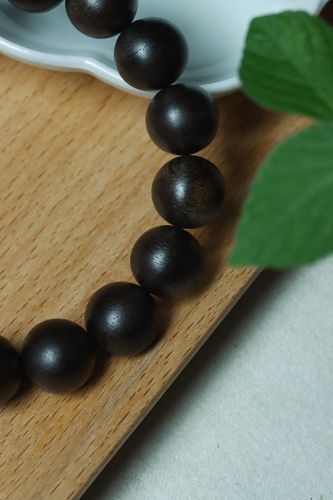 12mm Chinese Natural Eaglewood Handmade Exquisite Bracelets 30641