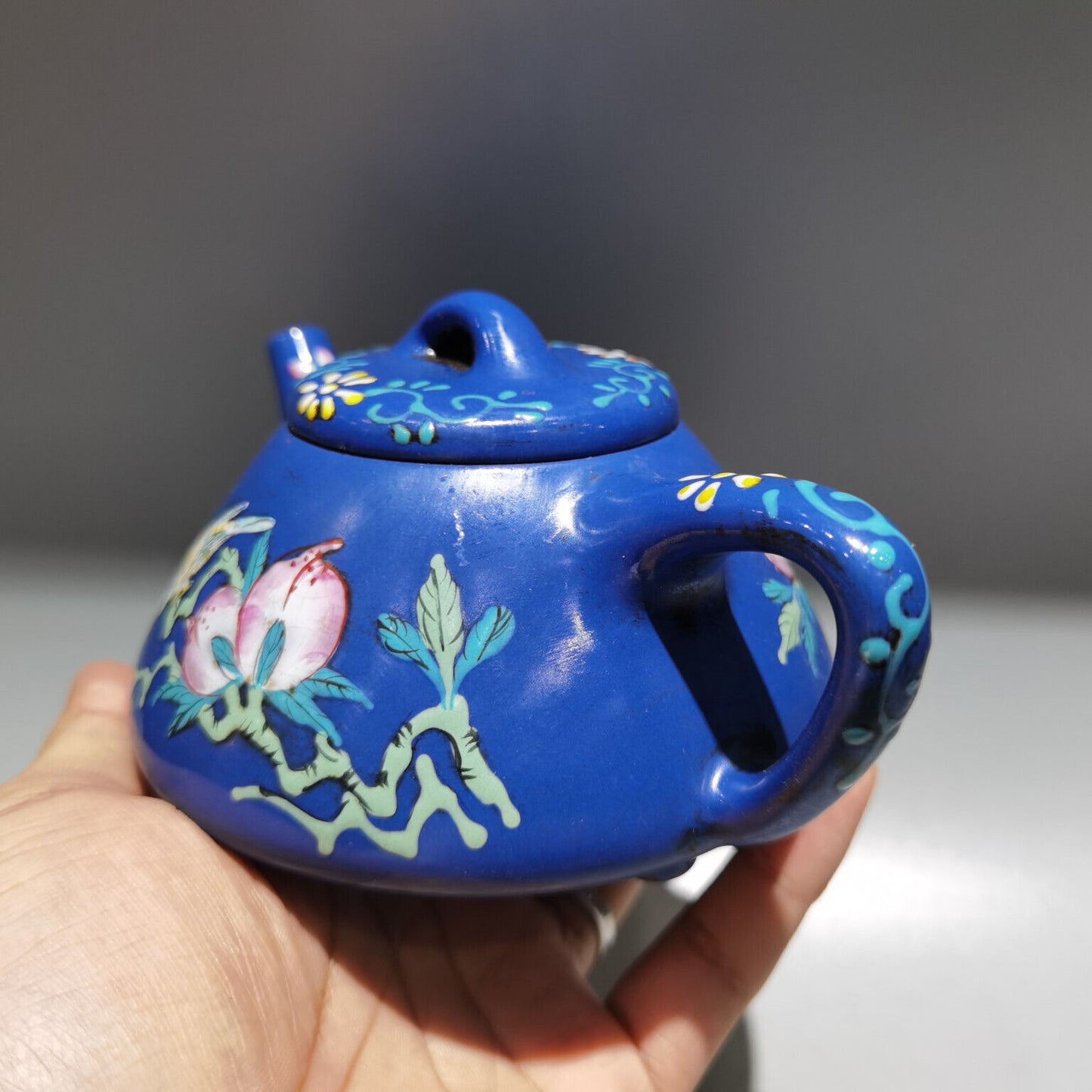 Chinese Yixing Zisha Clay Handmade Exquisite Teapot（珐琅彩石瓢壶 底款：王根锁）