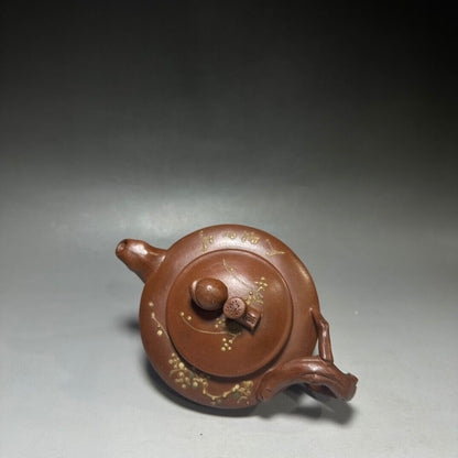 Chinese Yixing Zisha Clay Handmade Exquisite Teapot（泥绘仙桃壶 底款：顾景舟）