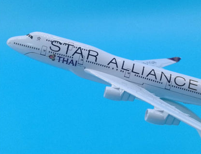 16cm Thai Star Alliance Boeing 747-400 Passenger Airplane Diecast Plane Model