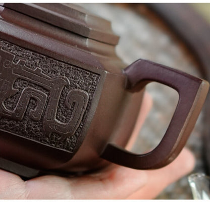 True Yixing Zisha Purple Grit Tea Pot Marked Chinese Handmade Traditional Craft