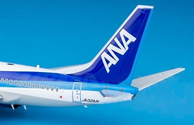 1:200 JC Wings ANA BOEING 737-700 Passenger Airplane Diecast Aircraft Model