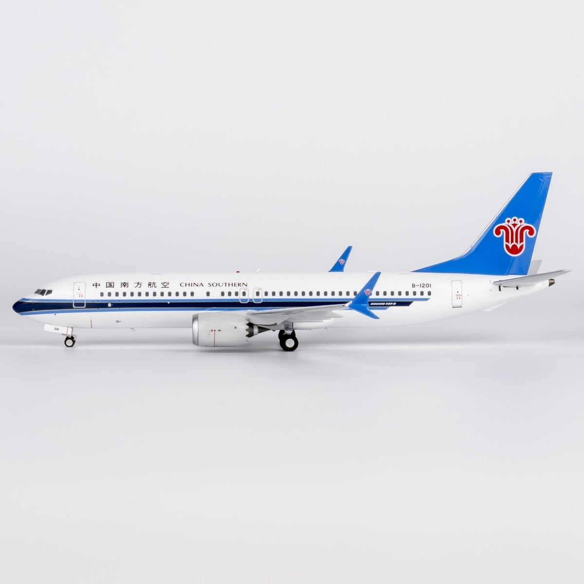 1:200 NGmodels China Southern Boeing 737 MAX 8 Passenger Diecast Airplane Model