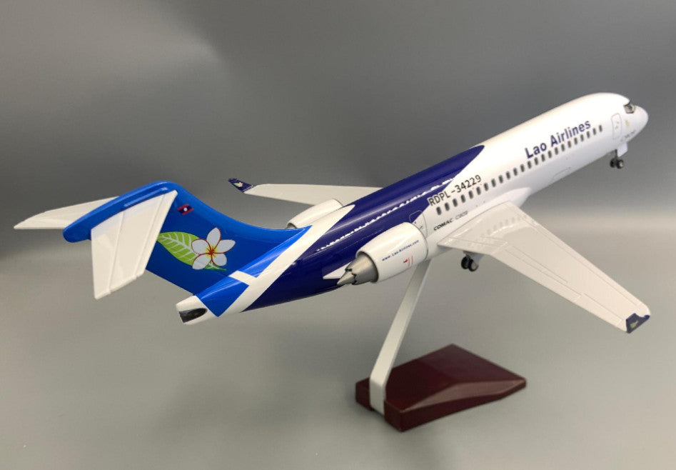 47CM 1:70 Lao Airlines COMAC C909 Passenger Airplane Landing Gears Resin Model