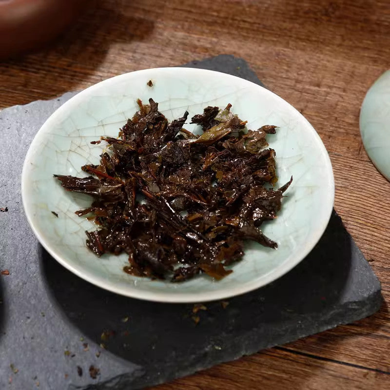 Chinese Anhua Baishaxi Dark Tea with Golden Flower Dark Tea FuCha Fu Brick 300g